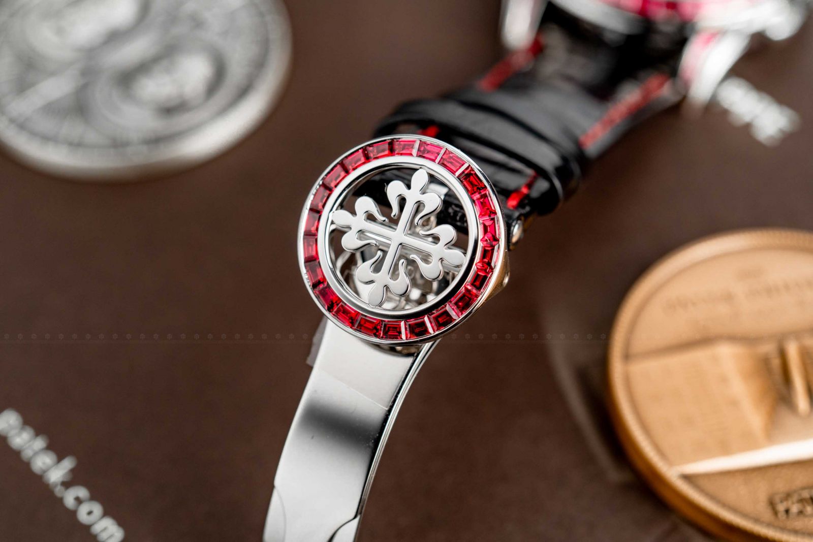 TA LUXURY WATCH